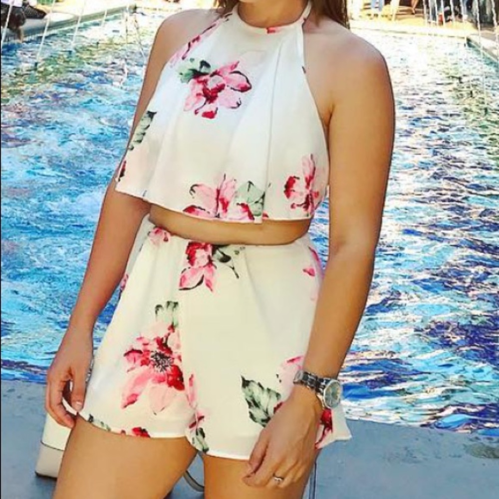 Fashion Nova floral short set